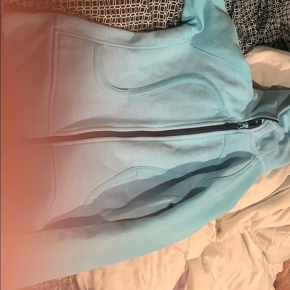 Lulu sweatshirt